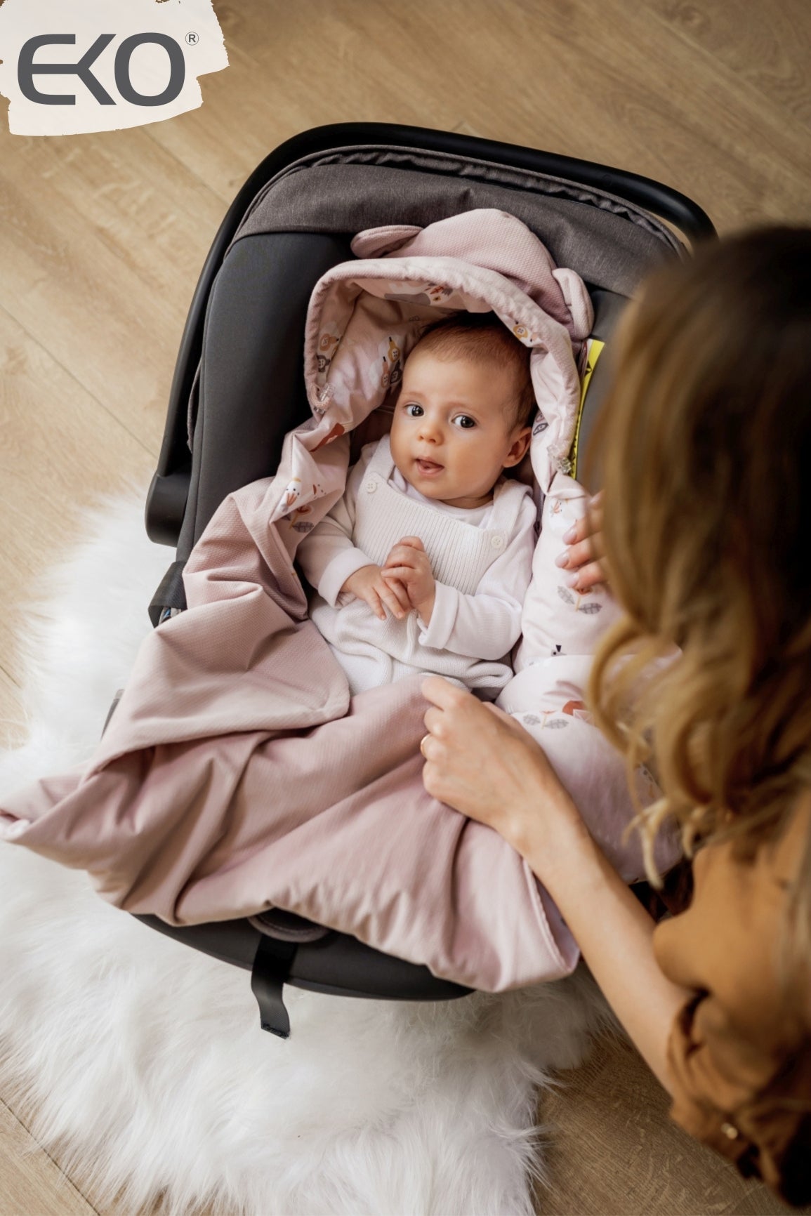 Spací pytel do autosedačky VELVET 3- a 5-ti bodové pásy ŽIRAFA/BLUE