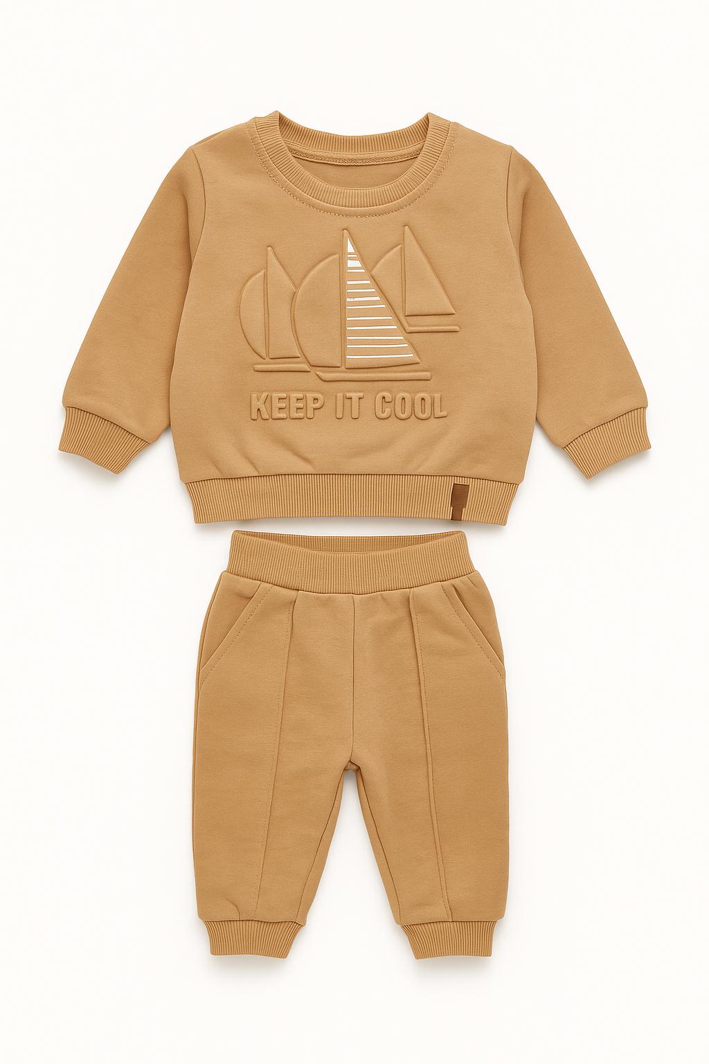 Dětská tepláková souprava – hnědá "KEEP IT COOL"