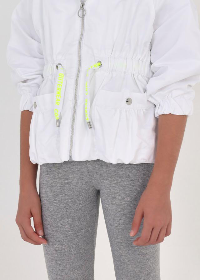 Bílá bunda pro holky